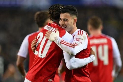 Ngôi sao Arsenal đánh bại đối thủ Barcelona để giành giải thưởng của UEFA