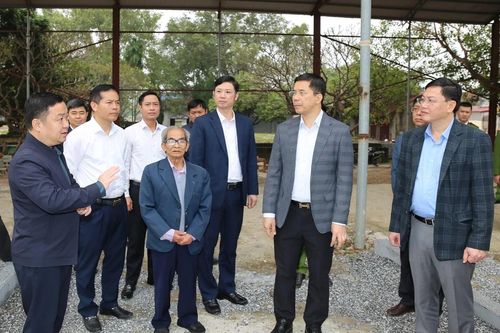Phó Bí thư Thường trực Tỉnh ủy Nguyễn Hồng Phong thăm, làm việc tại xã Biện Thượng và Vĩnh Lộc