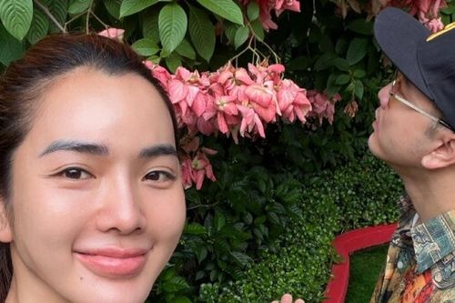 Vợ Ưng Hoàng Phúc hài hước 'trách' chồng sau 10 năm gắn bó