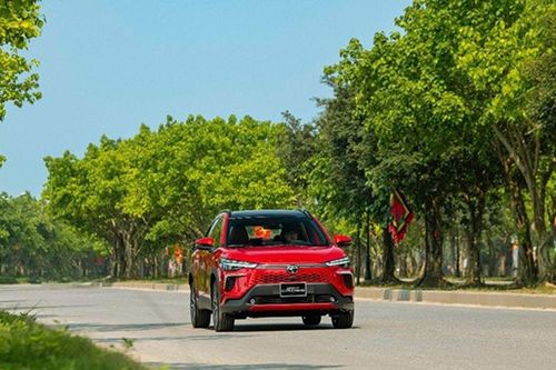 Toyota Corolla Cross 2024: Cập nhật giá bán và ưu đãi tháng 12