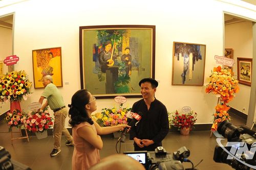 Họa sĩ Dương Văn Chung Người 'gieo' sắc màu Việt Bắc