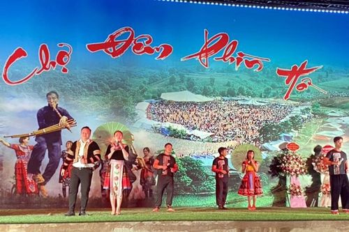 Kinh tế đêm và chuỗi sự kiện theo mùa: 'Đòn bẩy' cho du lịch dịch vụ Điện Biên