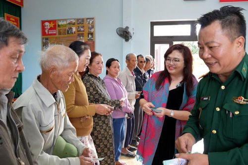 180 triệu đồng: 'Nghĩa tình xa quê gửi về vùng lũ Đắk Lắk'