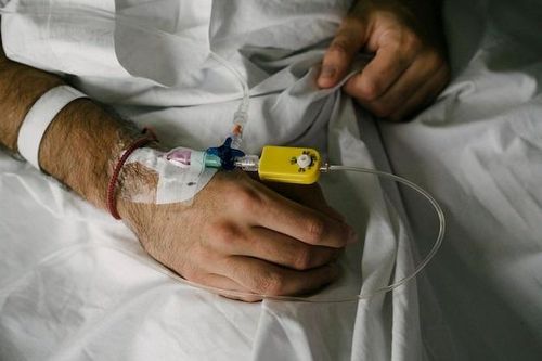 Lâm bạo bệnh vì một sai lầm rất nhiều người Việt làm khi đau ốm