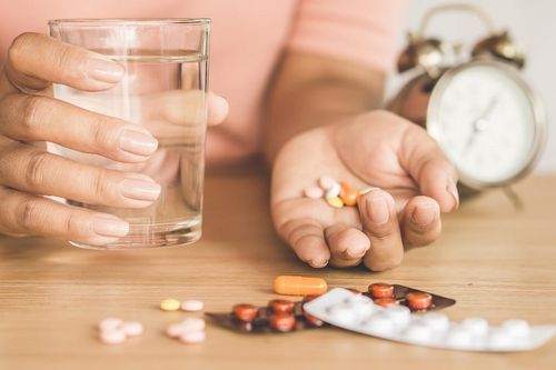 Mối liên hệ giữa corticoid và lão hóa sớm