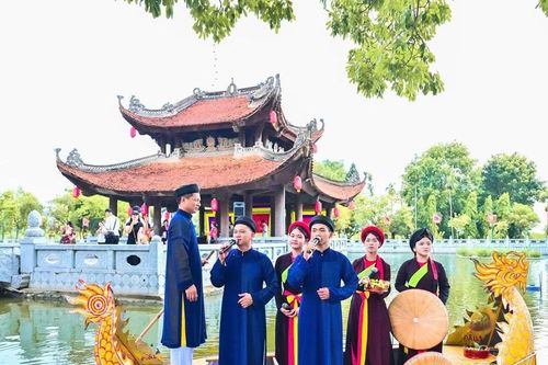Đánh thức di sản, kiến tạo du lịch xanh