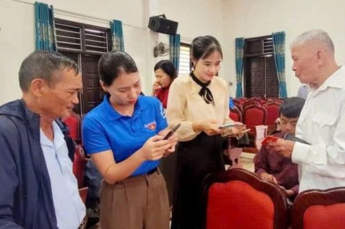 Hà Tĩnh đưa kiến thức, kỹ năng số đến 'từng ngõ, từng nhà'