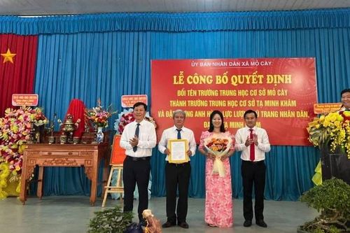 Đổi tên trường và đặt tượng Anh hùng Lực lượng vũ trang nhân dân Đại tá Tạ Minh Khâm