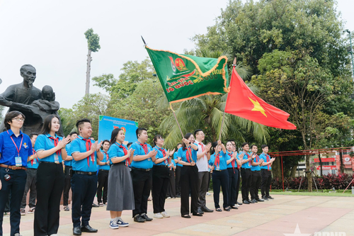 TP Hồ Chí Minh: Hơn 300 đại biểu tham gia hành trình 'Em yêu Tổ quốc Việt Nam' năm 2025