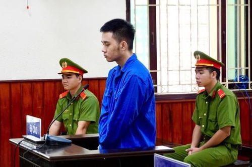 Tuyên án chung thân kẻ giết mẹ ruột rồi bán đàn gia súc lấy tiền chơi game