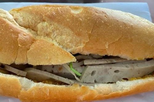 15 người ở Quảng Ngãi ngộ độc nghi do ăn bánh mì