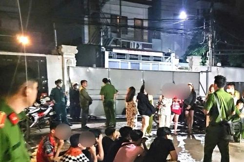 Công an TPHCM đột kích 'Bến Thượng Hải', phát hiện bí mật bên trong lớp chắn