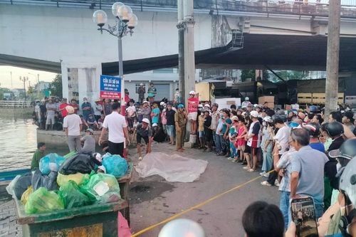 Phát hiện thi thể trôi trên sông ở Cà Mau