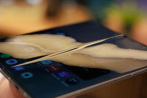 Galaxy Z Fold 8 hoàn toàn mới sẽ là 'đòn' trực diện nhằm vào iPhone Fold