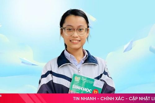 Nữ thủ khoa Sinh học lớp 12: Tự tin và kiên trì thì sẽ thành công