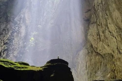Tour khám phá du lịch mạo hiểm hang Sơn Đoòng hút khách