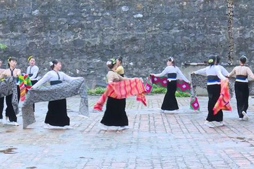 Giữ gìn và phát huy giá trị Lễ hội Mợi của người Mường ở Sơn La