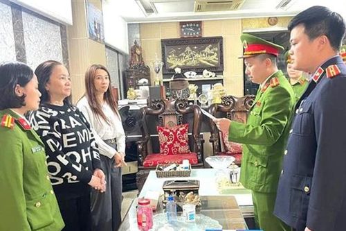 Khởi tố bắt tạm giam vợ chồng chủ hiệu vàng lớn nhất Thanh Hóa