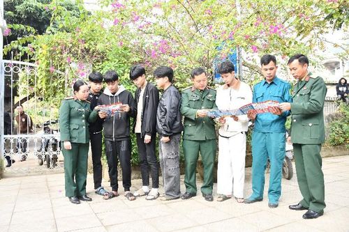 Tuyên truyền, phổ biến giáo dục pháp luật; vận động nhân dân chấp hành pháp luật tại cơ sở