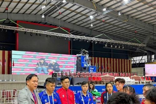Futsal nữ Việt Nam hạ Indonesia 3-1 trong trận ra quân SEA Games