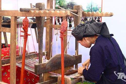 Phát triển du lịch vùng đồng bào dân tộc thiểu số