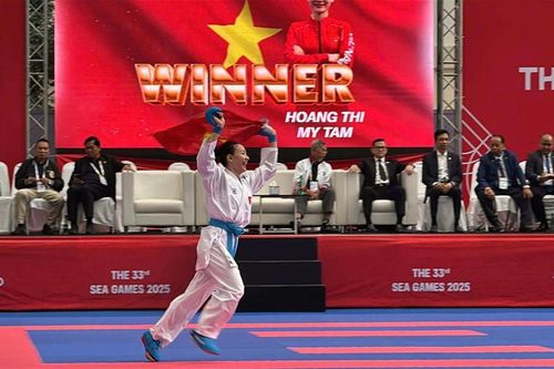 Karate Việt Nam giành mưa huy chương vàng tại SEA Games 33