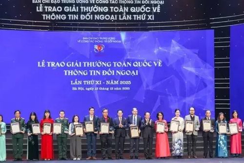 Làm thông tin đối ngoại cần 'thép trong bút, lửa trong tim'