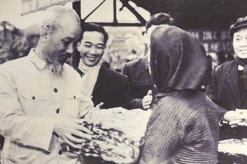 Sân vận động Cao Bằng - chứng nhân lịch sử của quê hương cội nguồn cách mạng - Bài 1