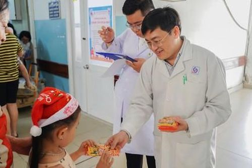 Bệnh viện tiếp sức tinh thần cho bệnh nhân qua âm nhạc, hội họa