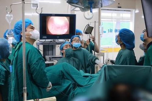 Tuyến trên hỗ trợ, đào tạo chuyển giao kỹ thuật, Bệnh viện Sản Nhi Ninh Bình phát triển tốt chuyên môn
