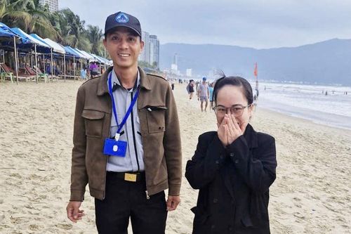 Cầu cứu lúc 5h sáng vì rơi nhẫn vàng ở biển Đà Nẵng