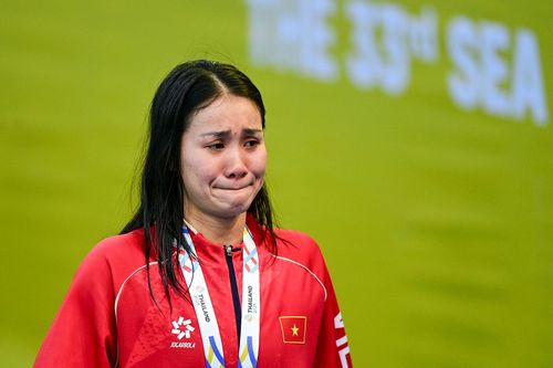 Lãnh đạo Đoàn TTVN bảo vệ kình ngư Mỹ Tiên