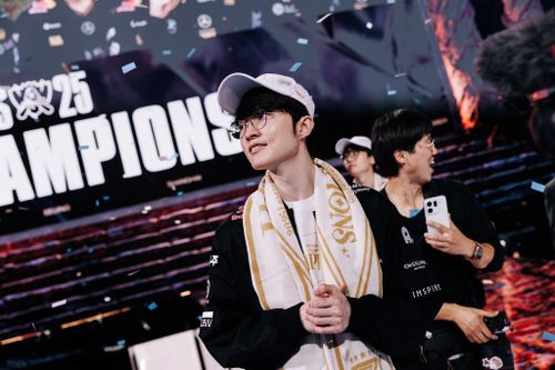 T1 vô địch, Faker có chiếc cúp duy nhất còn thiếu trong sự nghiệp