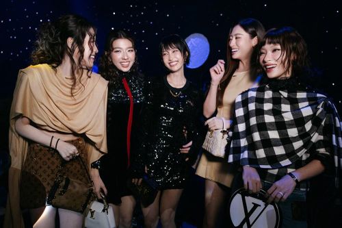 Lương Thùy Linh xuất hiện cùng dàn 'em xinh' tại tiệc thời trang Louis Vuitton