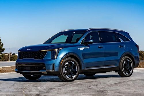 Kia Sorento 2025 giảm giá sâu, có nên chốt xe ngay tháng 12?