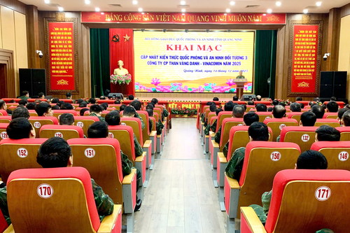 Khai mạc cập nhật kiến thức quốc phòng, an ninh đối tượng 3, năm 2025