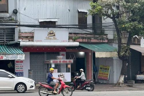 Tạm ngưng hoạt động chuỗi cơ sở bánh mì nghi gây ngộ độc ở Quảng Ngãi