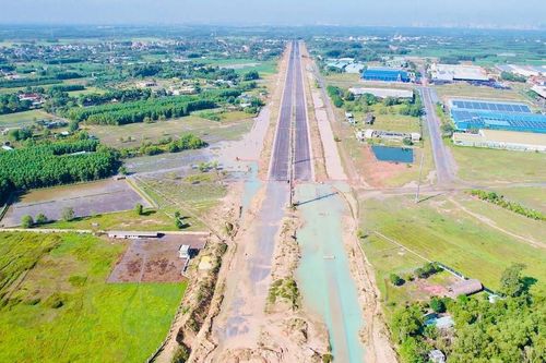 Tăng tốc thi công trên trục 25B, 25C kết nối sân bay Long Thành