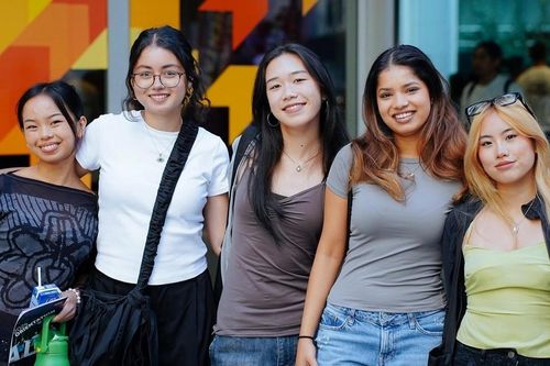 Những ngành học có lợi thế du học và ở lại làm việc, định cư ở nước ngoài