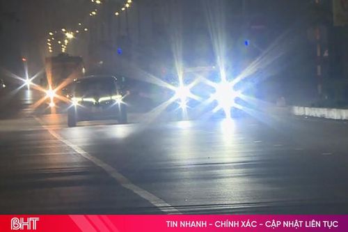 Đèn chiếu xa - hiểm họa gần