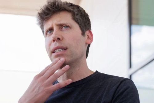 Sam Altman kỳ vọng OpenAI thoát 'báo động đỏ' sau khi ra mắt GPT-5.2.
