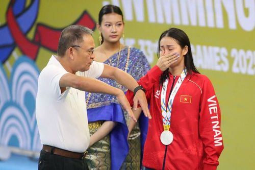 Nỗi buồn 'tiểu Ánh Viên' phải rơi nước mắt tại SEA Games 33