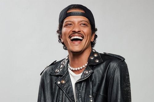 Fan BTS chỉ trích Bruno Mars