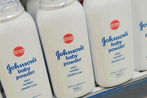 Hãng Johnson & Johnson phải bồi thường 40 triệu USD trong vụ kiện phấn rôm gây ung thư
