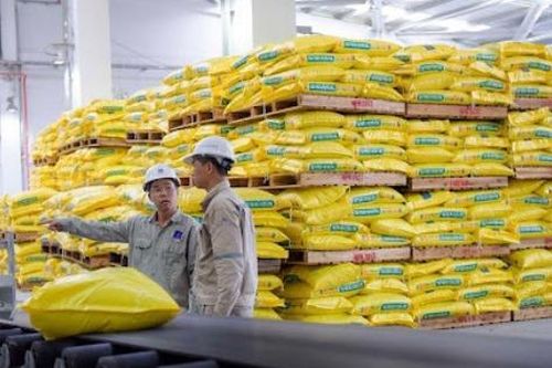 Hướng tới xây dựng ngành công nghiệp hóa chất an toàn