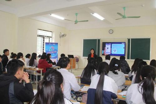 Lan tỏa chiến dịch 'Không một mình - Cùng nhau an toàn trực tuyến'