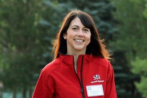 MacKenzie Scott và triết lý cho đi không điều kiện