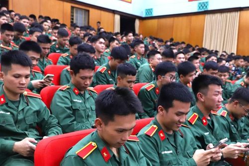 Trang bị kiến thức về Quốc hội cho đoàn viên, thanh niên Quân đội
