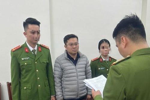 Lừa góp tiền để chuyển đổi mục đích sử dụng đất, cặp vợ chồng bị khởi tố
