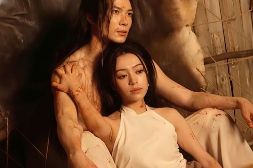 Cảnh nóng không cứu được 'Hoàng tử quỷ'